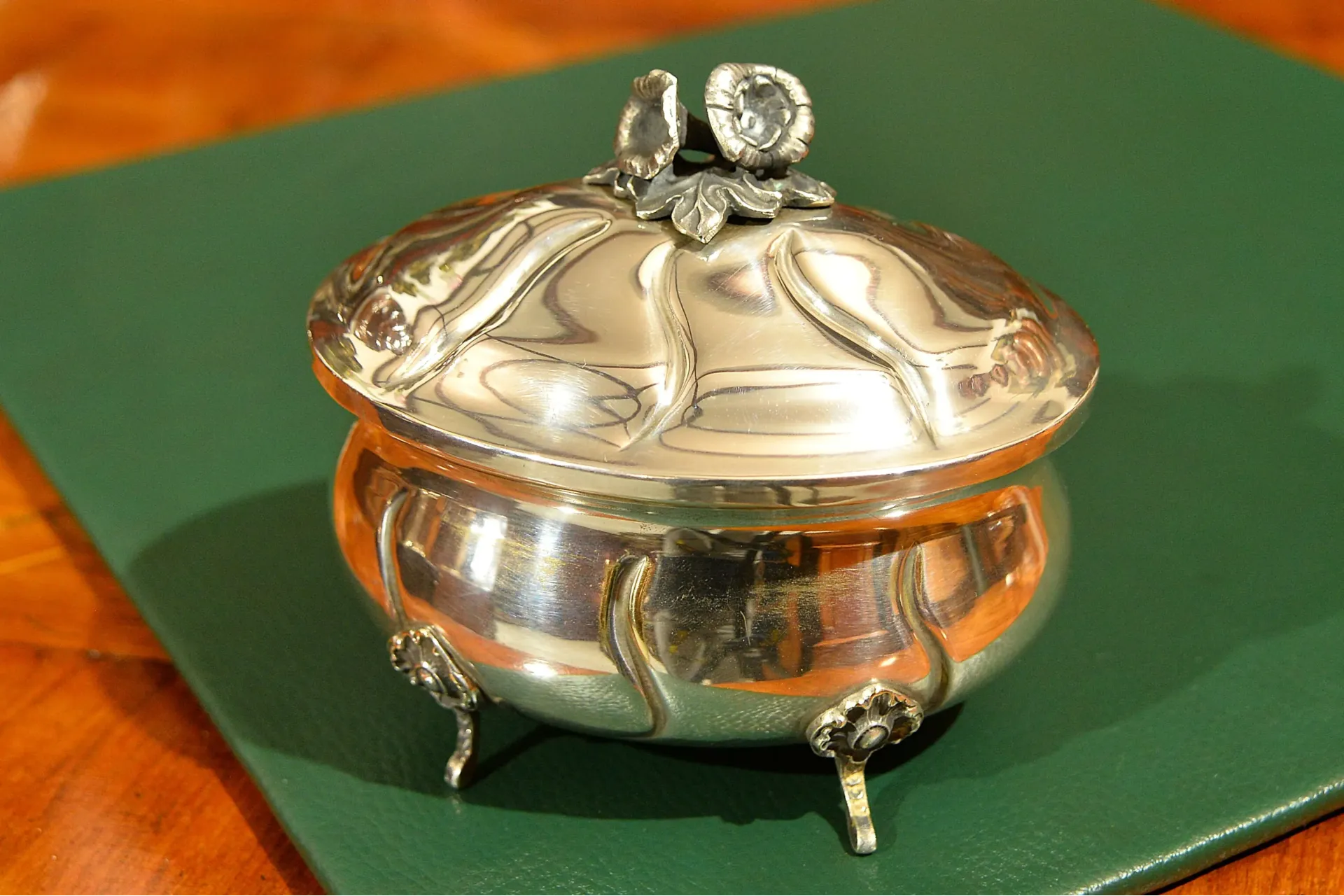 POSREBRZANA CUKIERNICA - PIĘKNA FORMA - 1940r