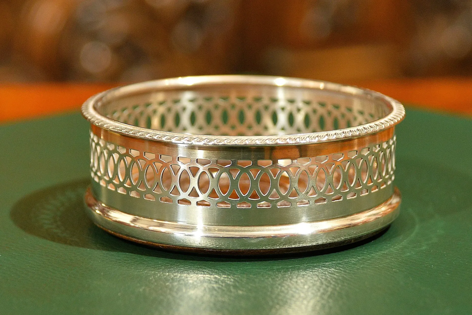 SREBRZONA PODSTAWKA STOJAK NA BUTELKĘ WINO SZAMPANA /6/