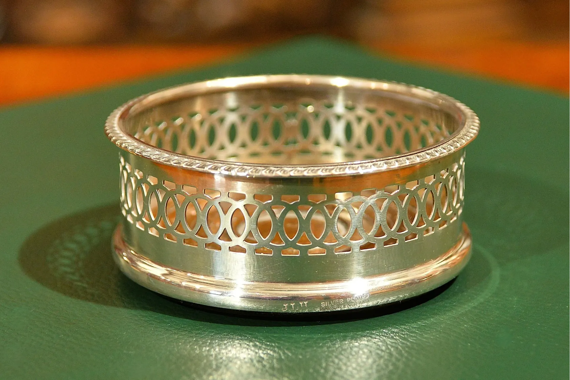 SREBRZONA PODSTAWKA STOJAK NA BUTELKĘ WINO SZAMPANA /7/