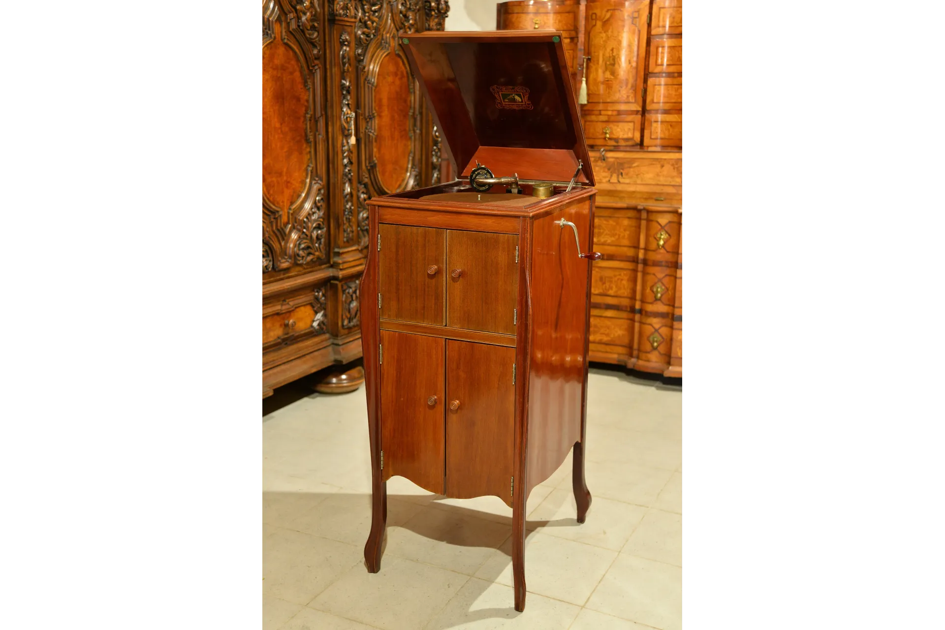 GRAMOFON PATEFON SZAFKOWY HIS MASTER'S VOICE ok. 1920r