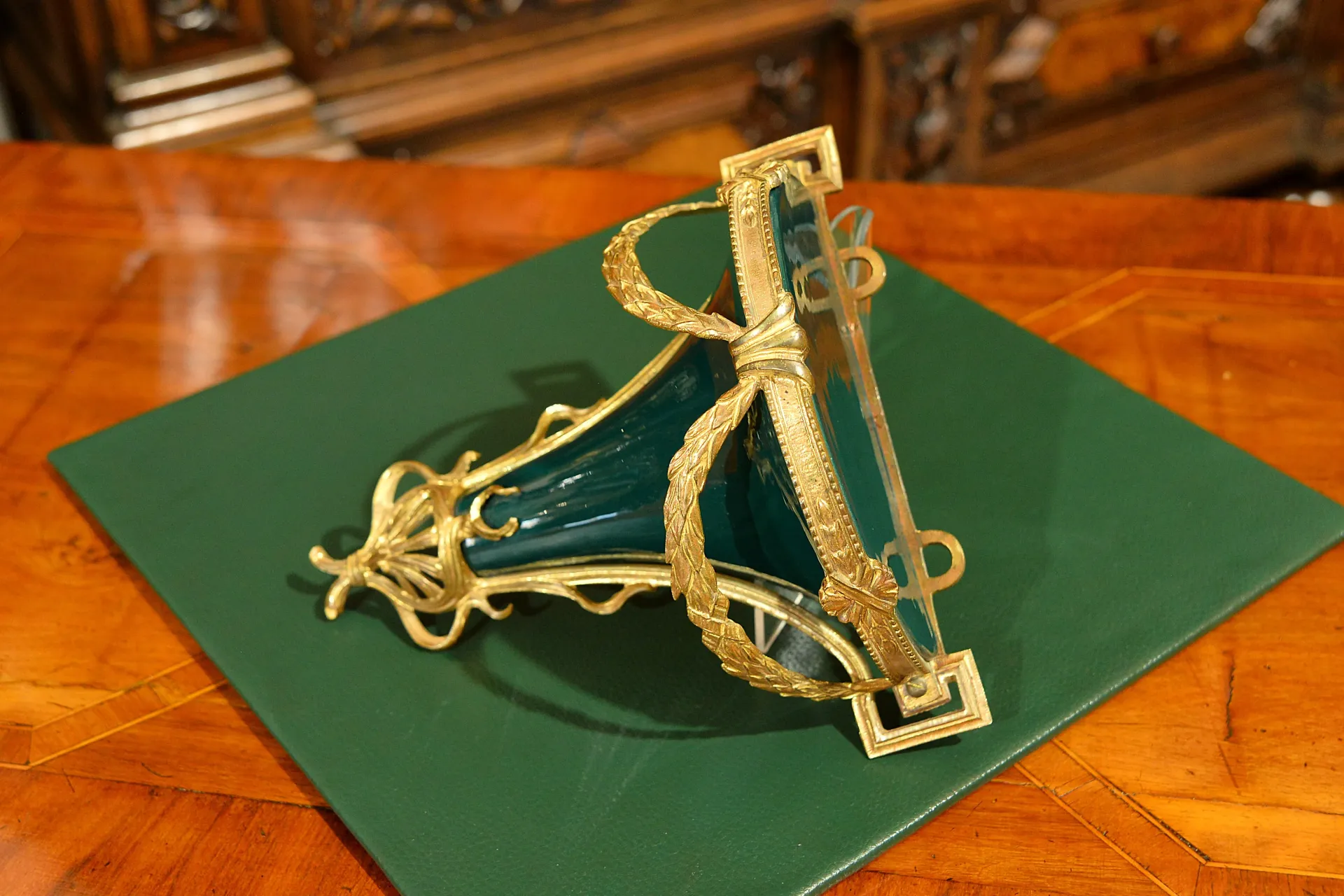 SECESYJNA P&Oacute;ŁECZKA PORCELANOWA WISZĄCY POSTUMENT ok. 1915r