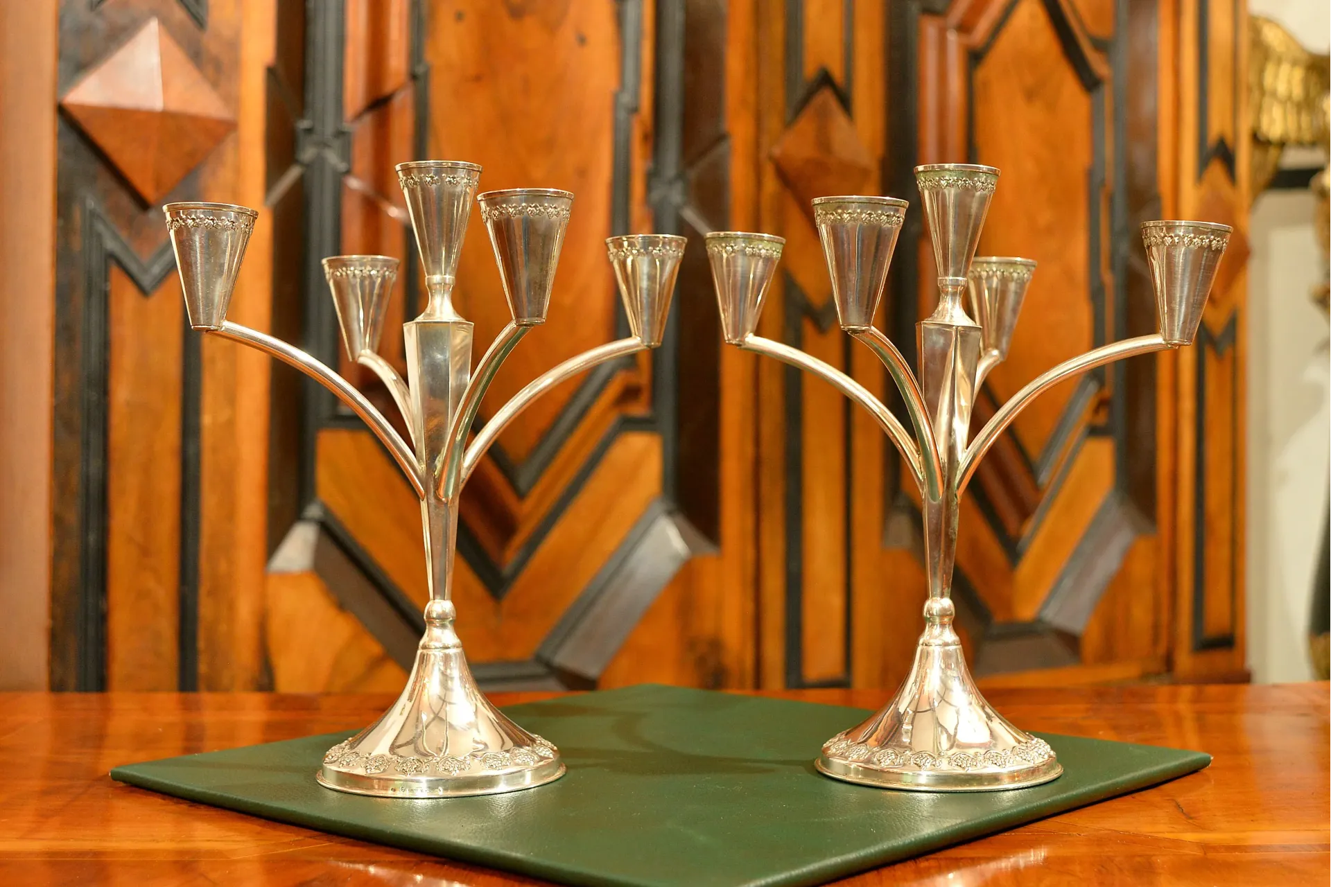 PARA KANDELABR&Oacute;W ART DECO HAZORFIM SREBRO 800 582g