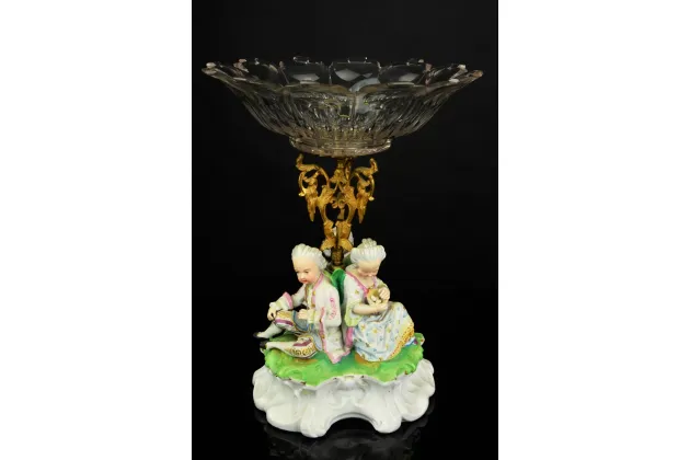 XIX-wieczna PATERA Z PODSTAWĄ FIGURALNĄ