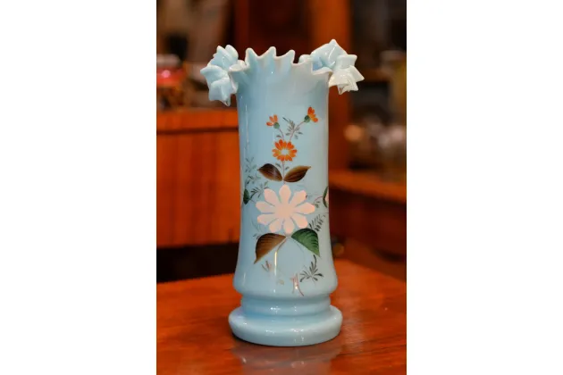 NIEBIESKI WAZON Z FALBANĄ koniec XIXw