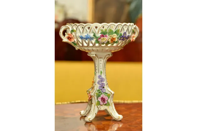 AŻUROWA PATERA NA NODZE DRESDEN