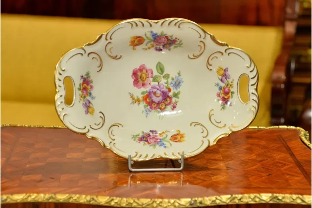 PATERA SCHUMANN Z DELIKATNYM ZŁOCENIEM 1930r