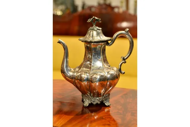 SREBRZONY DZBANEK DO KAWY HERBATY DUFVA ok. 1900r