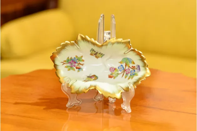 UROCZA MAŁA PATERKA HEREND HUNGARY - PIĘKNY WZ&Oacute;R