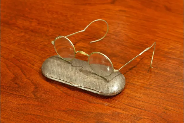 PRZEDWOJENNE OKULARY W ETUI ok. 1920r