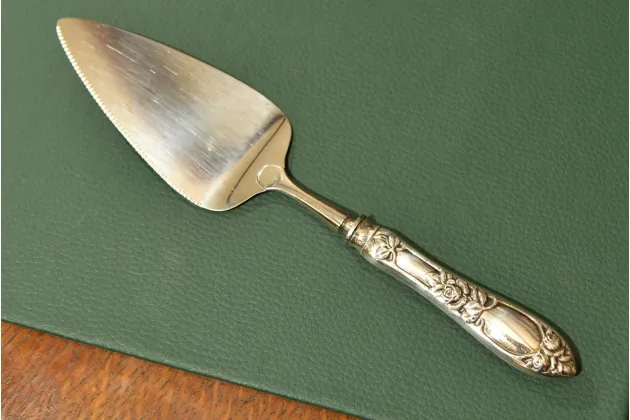 ŁOPATKA DO CIAST TORT&Oacute;W SREBRO pr.830