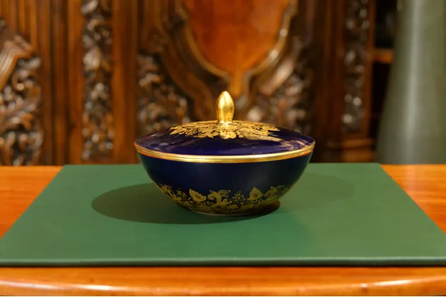 KOBALTOWA BOMBONIERA PUZDERKO HUTSCHENREUTHER 1949-1969r