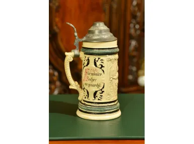 KUFEL CERAMICZNY Z CYNOWĄ KLAPĄ SCENKA RODZAJOWA ok. 1900r