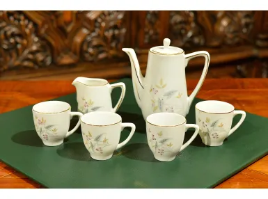 MALEŃKI PORCELANOWY SERWIS DO KAWY