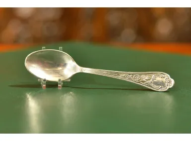 MAŁA SREBRNA ŁYŻECZKA SREBRO 800 10g