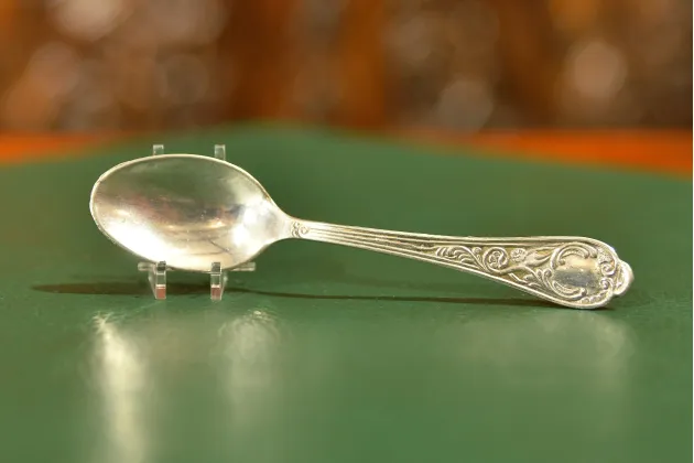 MAŁA SREBRNA ŁYŻECZKA SREBRO 800 10g