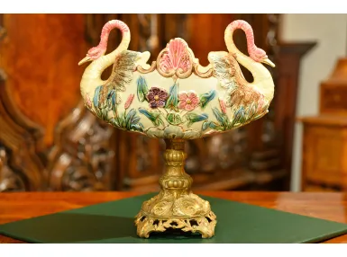 ŻARDINIERA NA NODZE MAJOLIKA ok. 1900r