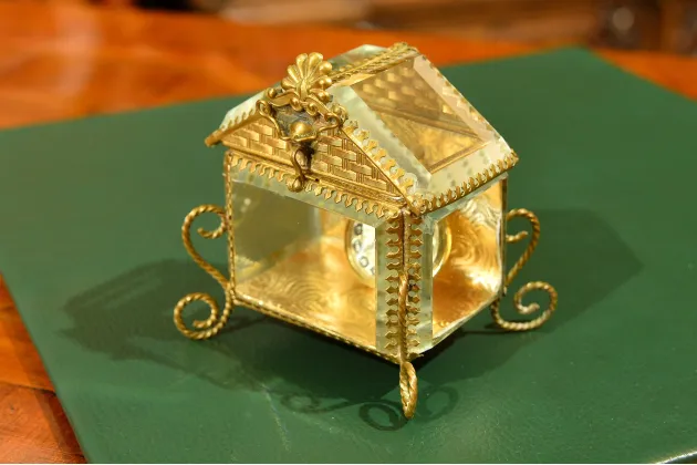 UNIKATOWA SZKATUŁKA DOMEK NA WISIOREK ZEGAREK SZKANA ok. 1900r