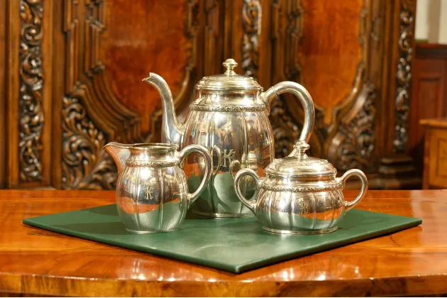 SERWIS DO KAWY HERBATY - DZBANEK + CUKIERNICA + MLECZNIK ok. 1920r