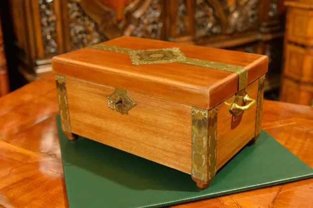 DREWNIANA SZKATUŁA SKRZYNIA SECESYJNA ok. 1910r