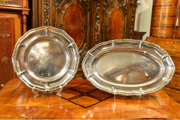 KOMPLET TAC P&Oacute;ŁMISK&Oacute;W Z OZDOBNYM RANTEM