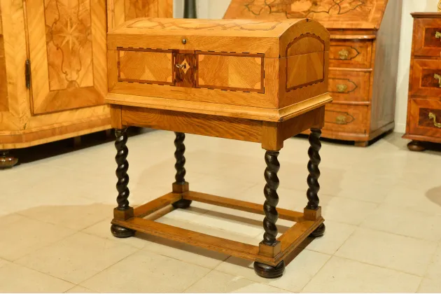SKRZYNIA W STYLU BAROKOWYM XIXw ok. 1850r