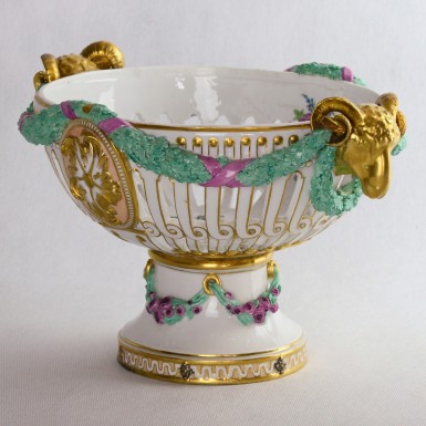 Porcelana zabytkowa &ndash; co warto o niej wiedzieć?